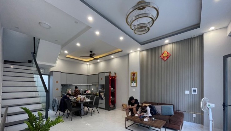 Khu Vip The Sun 4 Tầng Hoàn Công Đủ Xe Hơi Ngủ Trong Nhà